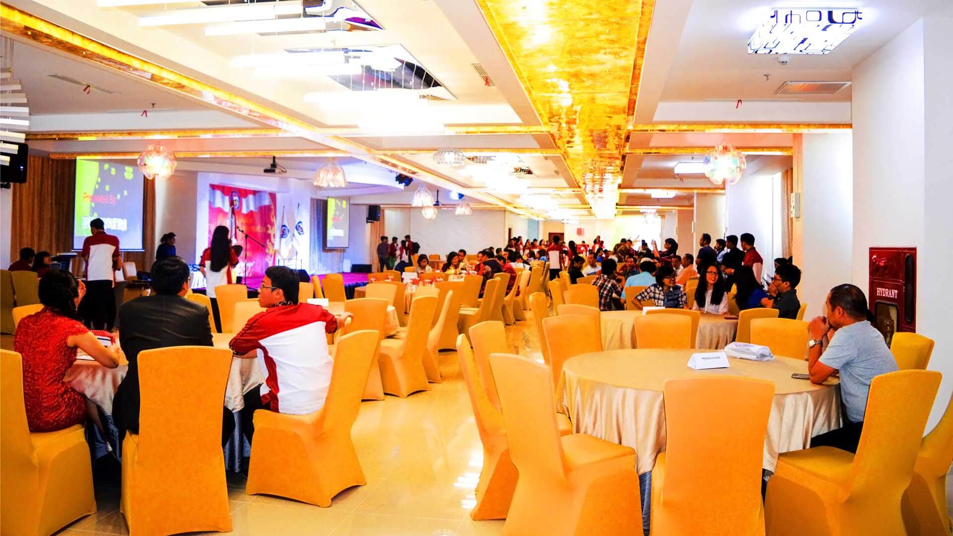 Ballroom · 4